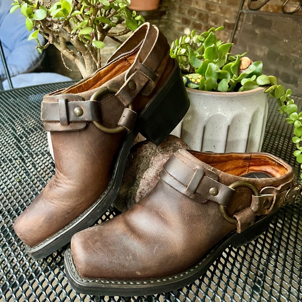 Vintage Frye Harness mule/clog booties